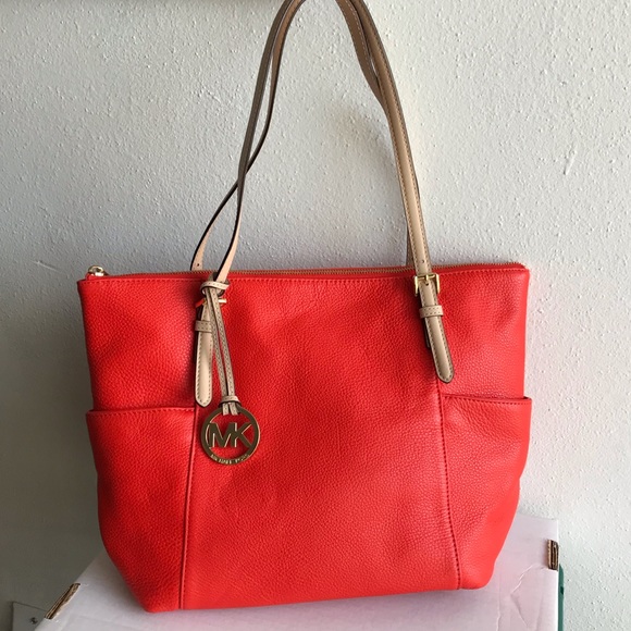 Michael Kors Handbags - SOLD !        Michael Kors Zip Top Pebble Leather